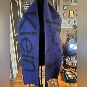 Calvin Klein Reversible Scarf